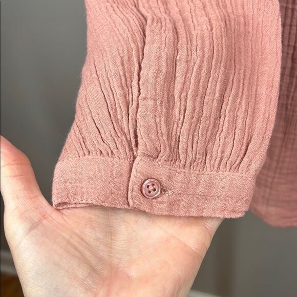 Market & Spruce Pink Long Sleeve Blouse with Mandarin Collar - Picture 4 of 6